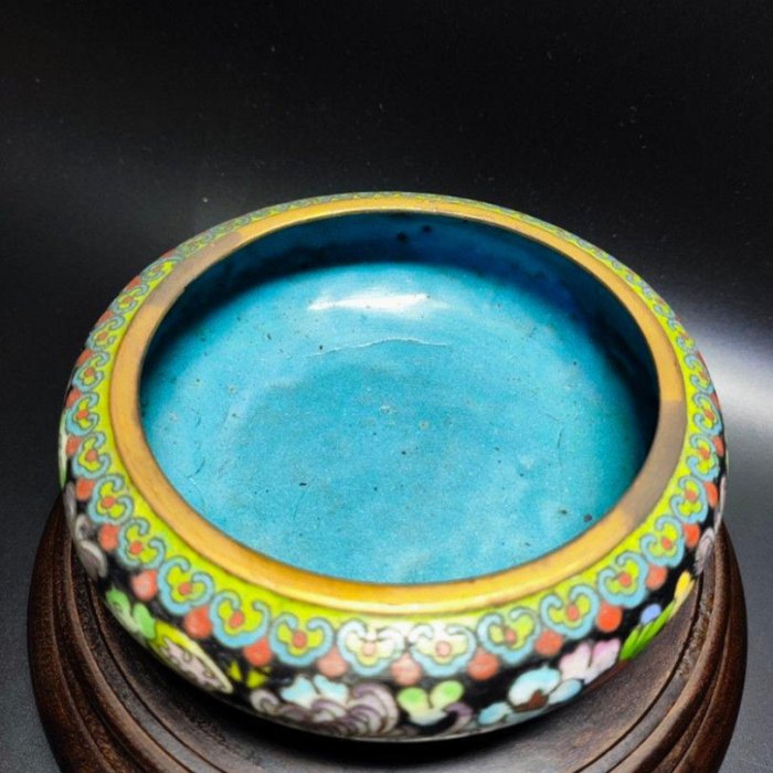 景泰藍 銅胎掐絲琺瑯彩牡丹紋香爐 香道具 骨董品 古美術 銅胎 景泰藍 七宝 花卉紋 五福奉寿 香薫炉 茶道具 琴炉 在銘