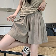 EmmaShop艾購物-韓國同步上新-日韓妞必備單品-夏季涼感單品寬版A字修身五分短褲