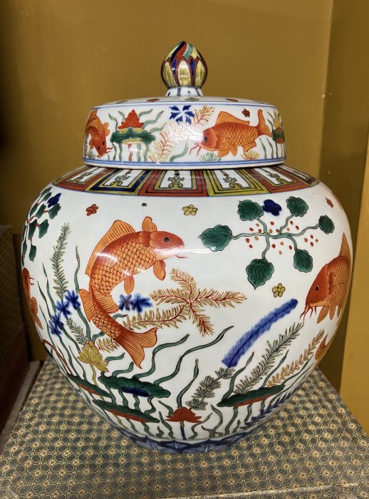 明嘉靖五彩魚藻紋蓋罐| Yahoo拍賣