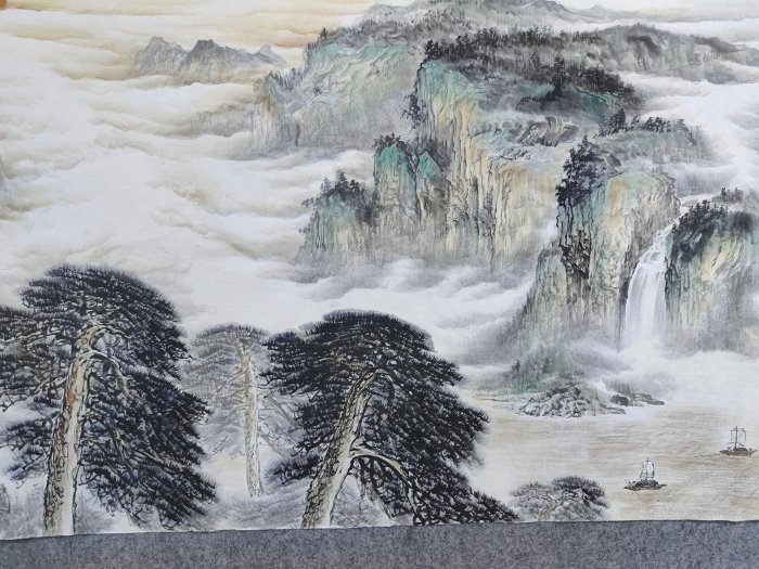 松樹山水圖 嚴選孤品小八尺山水國畫，97x240cm巨幅手繪，氣勢磅礴雲霧松樹，意境