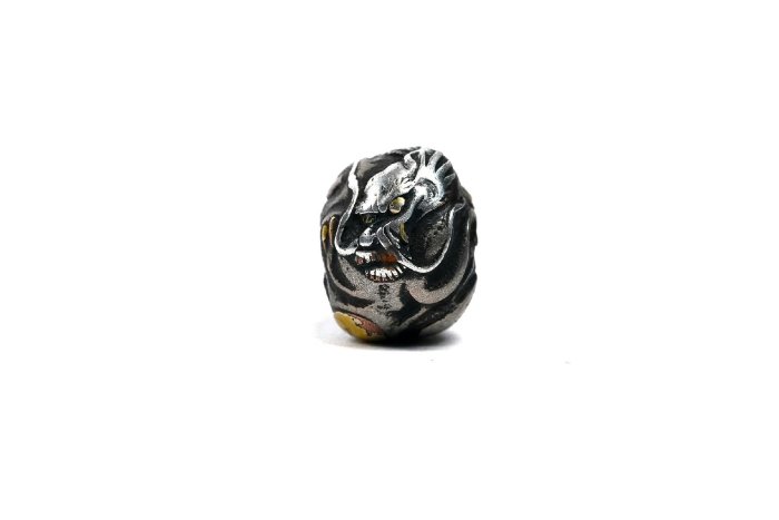 明治金工』游龍.緒締.名家作品江戶時代金工純銀龍珠緒締. 二珠皆以多種