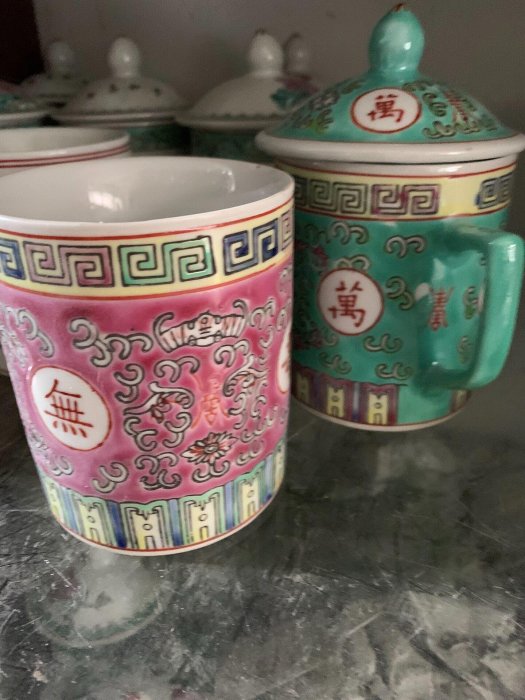 推薦景德鎮九十年代初期粉彩紅色萬壽無疆蓋杯，老工藝純手工製作辦公用
