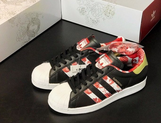adidas gazelle silver green womens avavav x adidas Superfinger Superstar JP7142