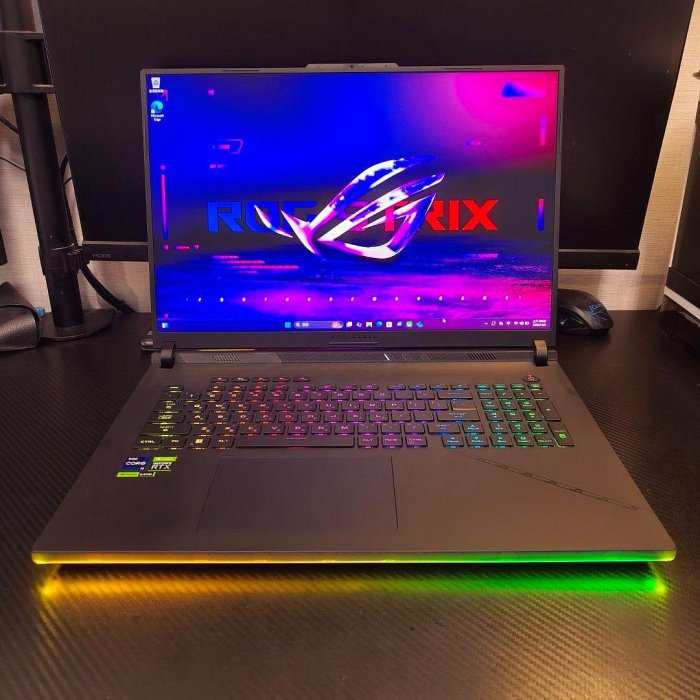 ASUS G834JZ 18吋2K電競筆電 (i9-13980HX/RTX4080 12G/32G/3TB SSD/ROG Strix SCAR 18)