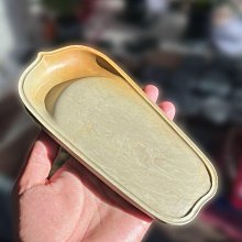 嚴選17.2x8.4x1.8cm洮磽極品蓮瓣硯臺，雲母細閃水波紋四大名硯。贈高檔錦盒綿米海綿送墨。原料貴稀有，純凈級瓜皮黃硯。 洮磽 云母 純凈級