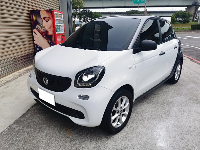 2016年FORFOUR 外型可愛 都會小精靈 容易上手 推推