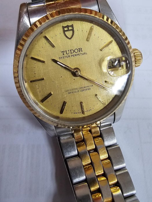 TUDOR帝舵機械男錶  帝舵蠔式系列 18K中金 自動機械機芯金色面盤 競標商品