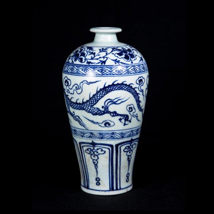 元青花雲竜紋梅瓶 賞物観賞瓶 現代工芸品 陶磁器 装飾品 花瓶 花器 元青花雲竜紋梅瓶 賞物観賞瓶 現代工芸品 陶磁器 装飾品 花瓶
