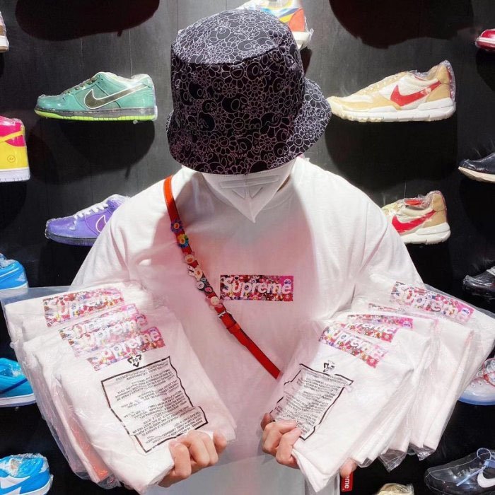 Supreme x 村上隆COVID-19 Relief Box Logo Tee | Yahoo拍賣