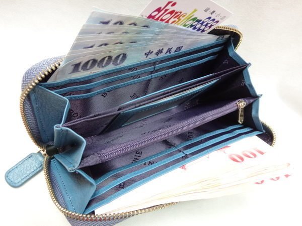 ＊迪奧小店＊BONNIE~點點金~真牛皮拉鍊長夾／牛皮錢包／超多夾層大容量／藍／勁爆特價