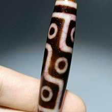 嚴選九眼天珠，血絲龍紋稀世珍藏，舊藏臻品玉化瑩潤，古法雕琢天然風化