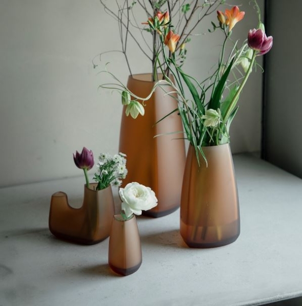 日本KINTO TRE 雙口花瓶11cm-琥珀