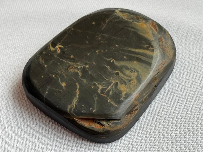 書道具　古硯　歙州硯　金暈　金星 古硯 歙州硯 金星 金暈 糸瓜型 黒漆塗箱付 書道具