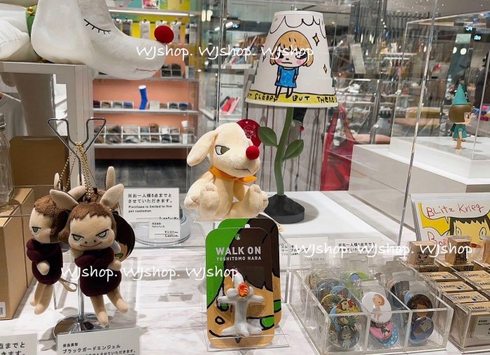 夢遊犬 奈良美智 2010バージョン 中古玩具 現貨))日本正版奈良美智yoshitomo nara 夢遊狗青森犬皇冠狗手腳