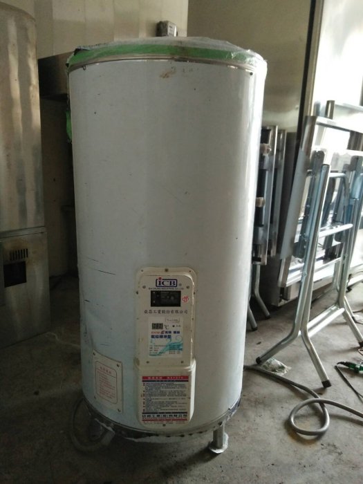 ☆創業財積店汐止中古二手餐飲設備☆儲備型電能熱水器開水機
