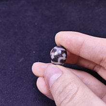 曲供天珠雪供四寶瓶天珠| 巴西瑪瑙油料產品數據尺寸：mm 左右品牌：曲