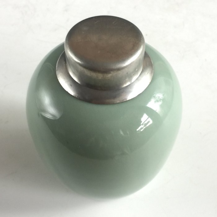 薩摩 岩切 造 正錫製 唐草花文 肩衝 茶壺 】 煎茶道具 錫器