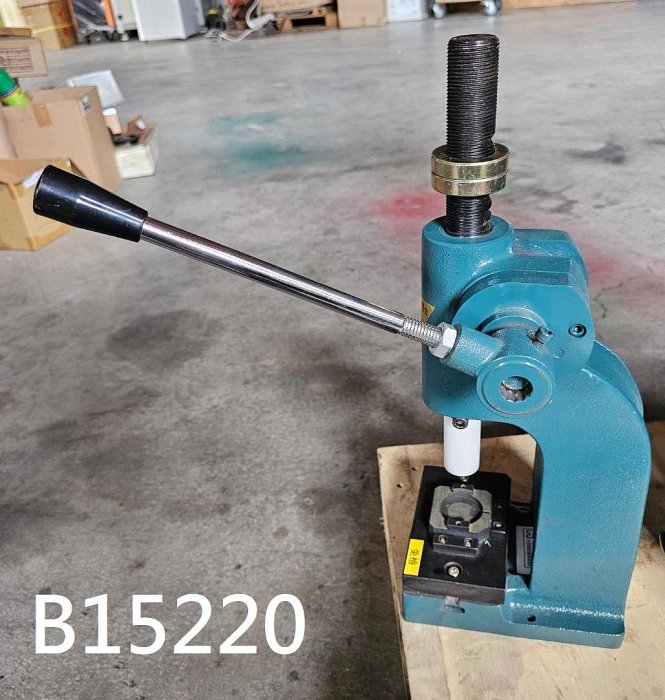 【全冠】二手 台製 YF-26 手壓台 手壓床 手動沖床.手壓沖床.沖床 壓床 (B15220)