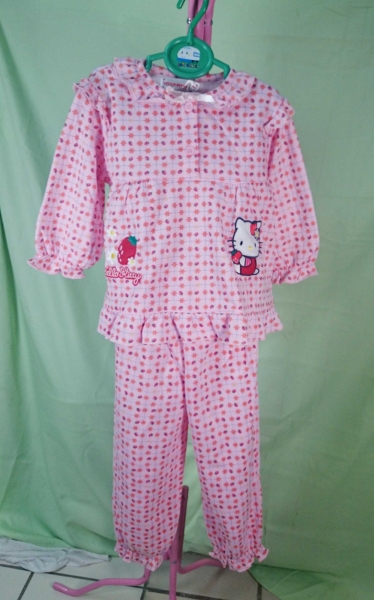 【震撼精品百貨】Hello Kitty 凱蒂貓~衣褲組 粉橘 草莓