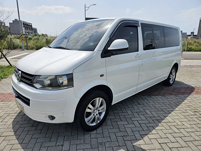 美林商行（二聖）2013 CARAVELLE 5M 無待修