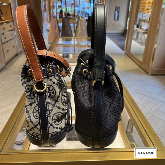 TORYBURCH 2号 Tory Burch Lee Radziwill 仿鳄鱼纹压纹小号双肩包