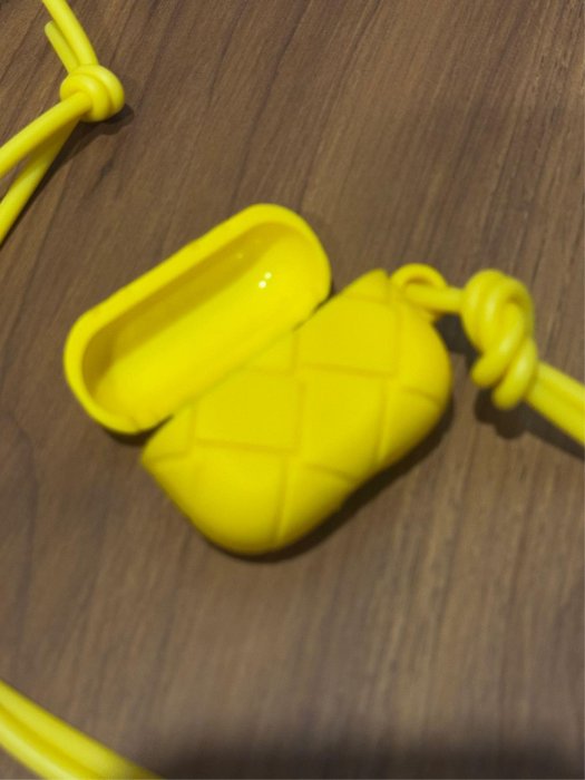 二手真品 BV bottega veneta 黃色 AirPods Pro 耳機套