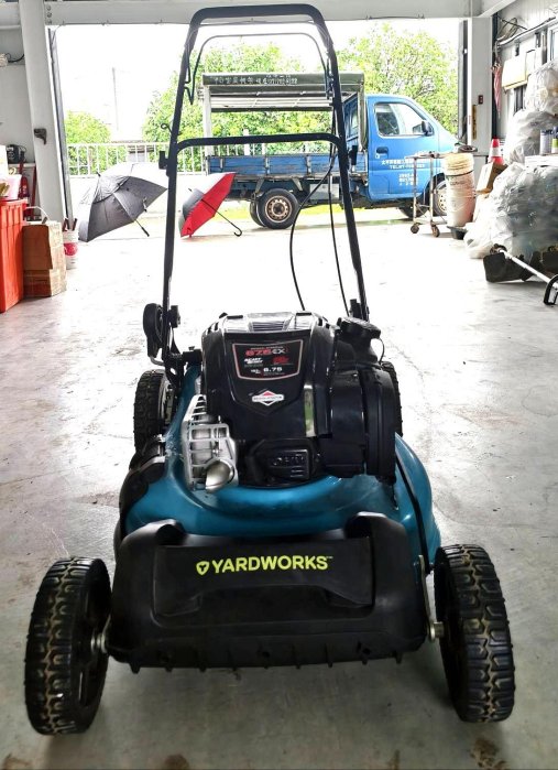 二手YARDWORKS 675 EXi 系列 自走式汽油割草機 163cc Briggs & Stratton 引擎 大草坪適用
