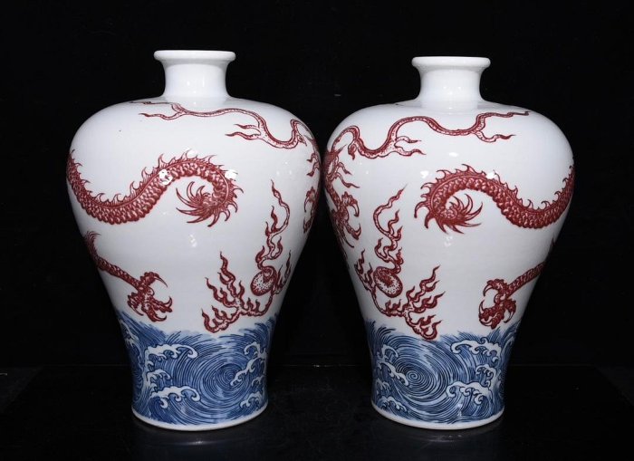清乾隆青花釉里紅龍紋梅瓶尺寸33*23厘米編號0082 青花描金琺瑯彩