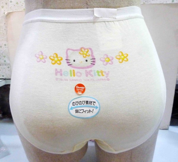 【震撼精品百貨】Hello Kitty 凱蒂貓~KITTY內衣褲-內褲-黃花-160CM