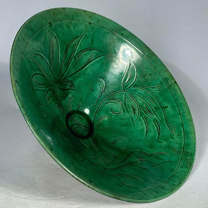 宋代官窯緑釉嵌金縁花卉紋笠碗  工芸品 美術品 置物 宋官窑折沿花口碗– [临渊阁]天地一家春