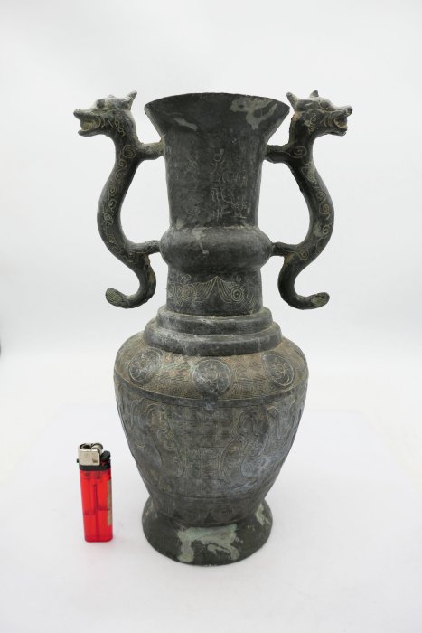 置物　壺　花瓶　双耳 飾壺 小蔡二手挖寶網) 早期青銅器雙耳龍壺神獸雕工精細花瓶擺件總重量約