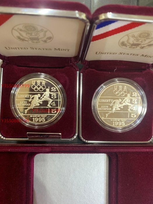 1995年美國銀幣（精制、普制各）。精制銀幣帶盒證及外殼，普制銀幣只有原裝盒。兩枚均有白霧。83531【二手】銀幣 洋錢 大洋