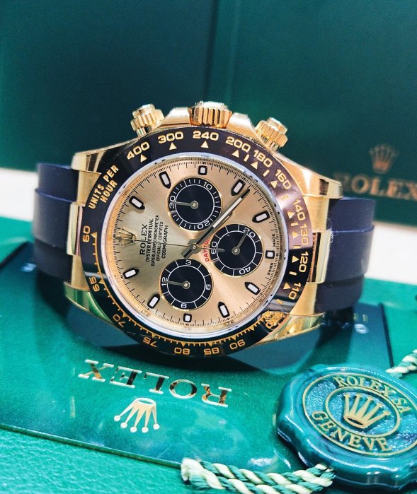 【預定】Rolex116518余文樂 最熱門最夯膠迪 明星余文樂加持 余文樂結婚配戴款⌚️18K黃金 陶瓷圈 金色熊貓面盤二手代尋新款Rolex126518預定