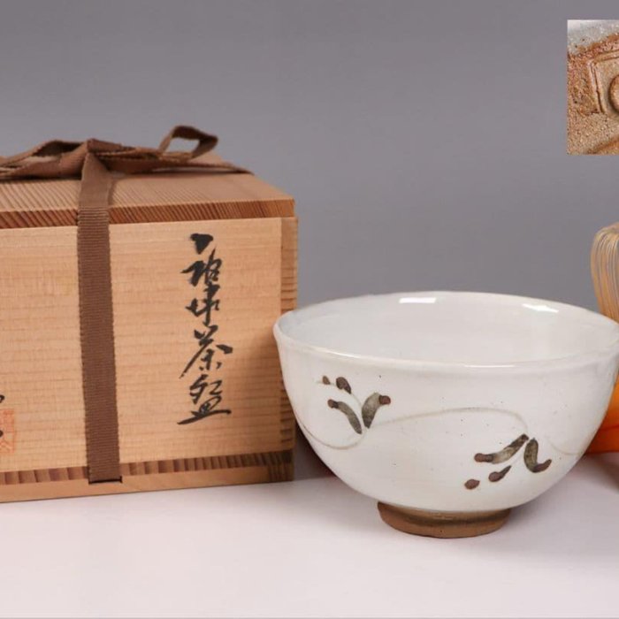 【最終お値下げ】唐津茶碗　鏡山窯　井上東也造 唐津茶碗井上東也鏡山窯共箱黃布| Yahoo拍賣