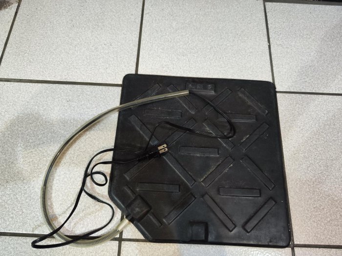 二手~加熱墊 保溫墊 保溫板 ~ 爬蟲 陸龜 蜥蜴，硬式保溫板~