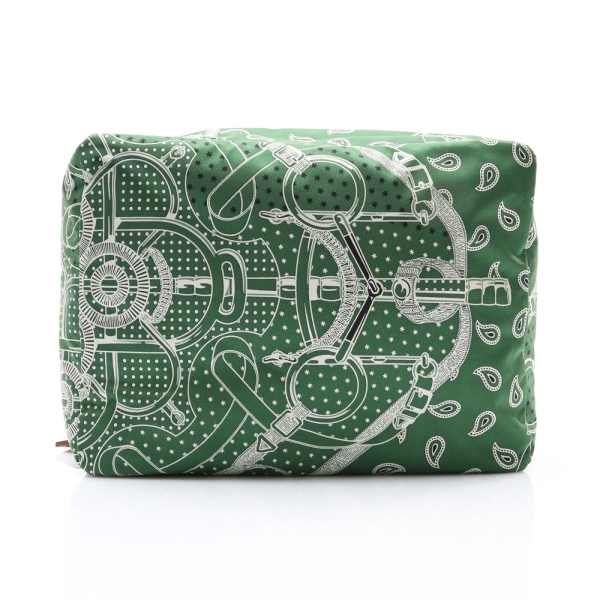 HERMES 愛馬仕 Eperon d Or Bandana Travelsilk PM 收納袋 綠色 絲綢 K刻 【二手名牌BRAND OFF】