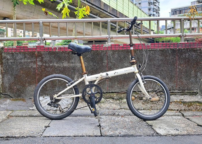二手~DAHON 大行 Archer(KC083) 20吋 8段轉把變速 鋁合金折疊腳踏車 自行車 小折 單車~功能正常