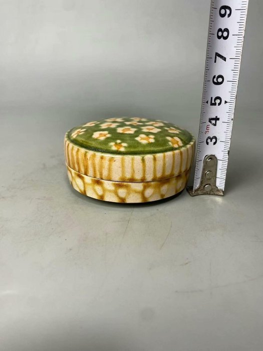 唐三彩粉盒古瓷老物嚴選藝術擺件文房收藏粉彩三彩唐三彩粉盒古瓷老物文
