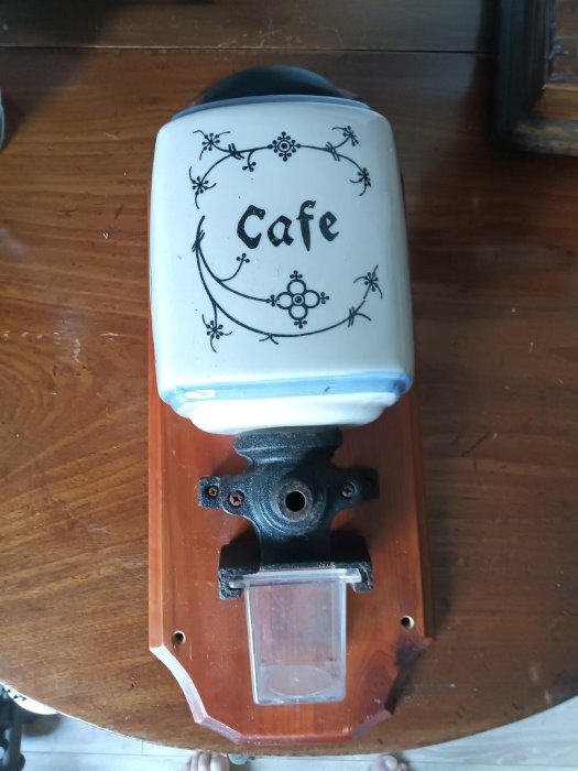 【二手】法國中古掛壁咖啡磨豆機  年代19世紀 尺寸17×40 品相如圖清拍  掛壁，功能全