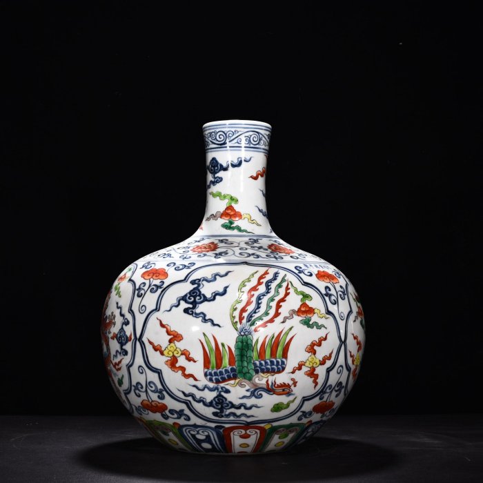 可議價明宣德青花五彩龍鳳紋天球瓶高44厘米寬33厘米0 【藏寶古玩