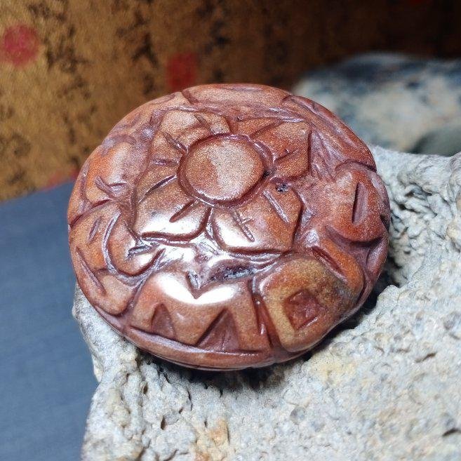 早期絕版原礦天珠】天然本色正品~阿卡老礦雕刻板珠項墜MO-25{文殊菩薩