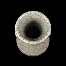 中国古美術 旧蔵 宋時代南宋哥窯貫耳瓶 米黄釉 金口装飾 古陶磁器 置物