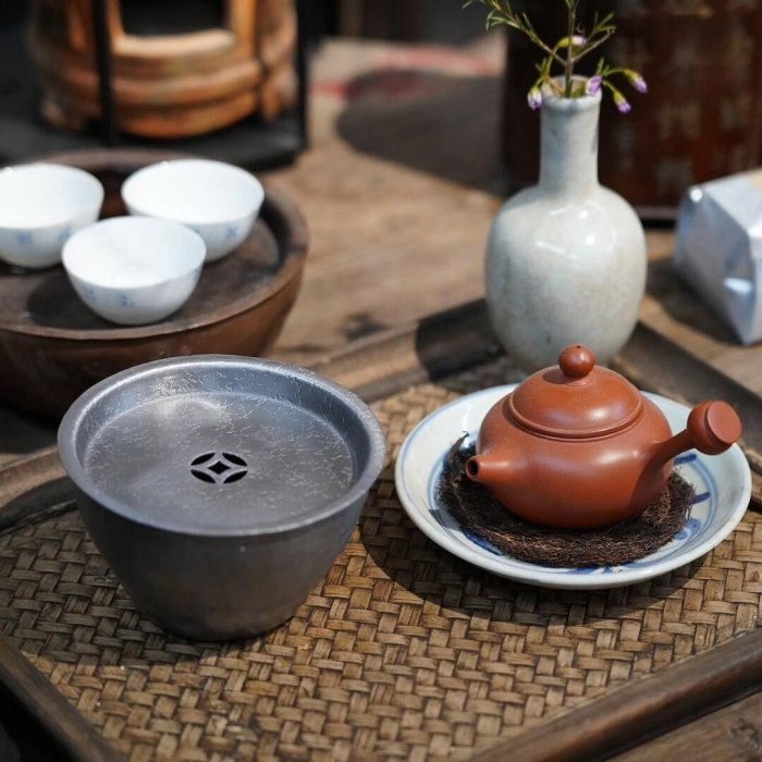 古錫 茶池 棉湖・楊家芝源 造 「錫嵌湘妃竹梅花形建水壺承」 茶盤 茶盆 純錫 茶道具 金工 茶器 唐物 時代物 LT-0869 潮汕手工錫製茶盤泰昌號錫器中國風工夫茶儲水式茶船錫材質中式茶盤