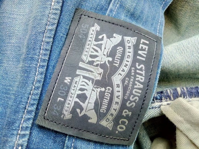 Levi's 504 30腰 彈性 牛仔褲