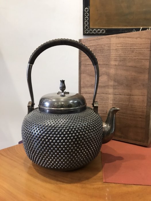 已售出』日本老銀壺霰紋大銀壺2.4L 有箱/底款方章款純銀/大容量日本銀