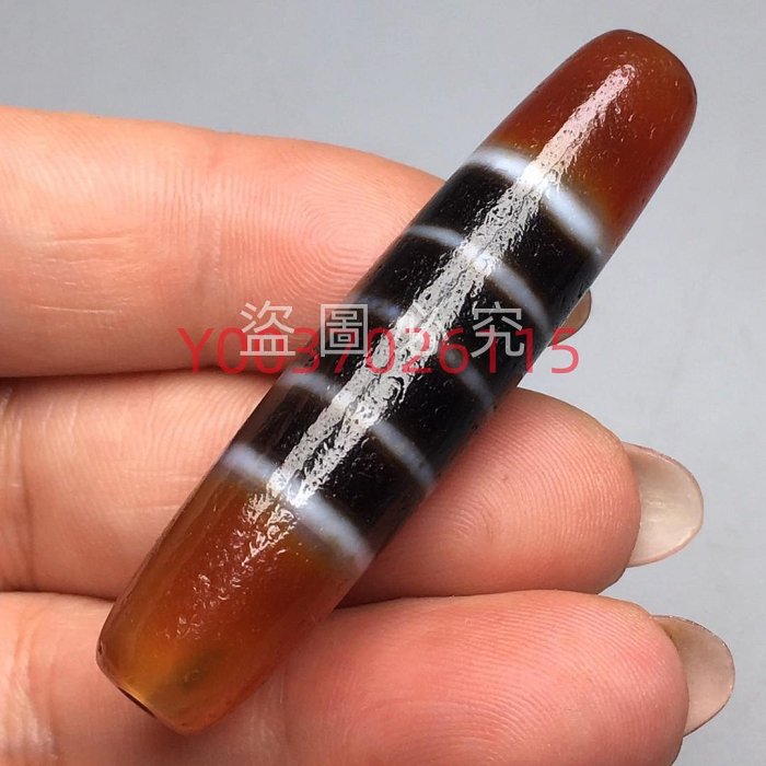 藏傳高油漿多線馬蹄紋風化天珠，材質，瑪瑙玉髓，尺寸57.1×12.6左右