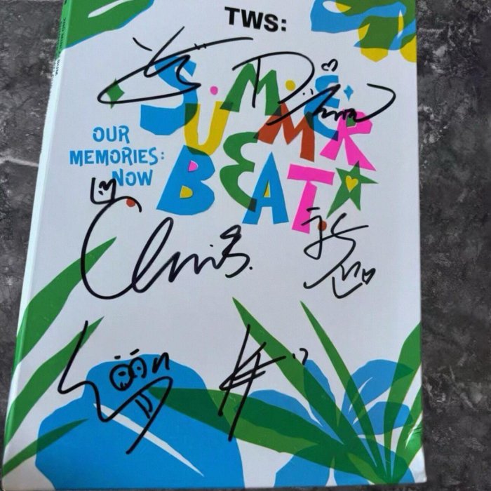嚴選TWS mini summer beat TWS親筆簽名專輯，配備完整周邊商品歌詞本