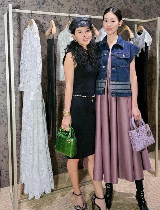 CD Dior 馬甲 背心 小外套 大方不會過百搭外套 上衣 萬用單品超級實穿 廓形牛仔馬甲！落肩H卜