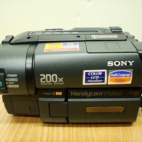 小劉二手家電】SONY V8/video HI 8 攝影機CCD-TRV15型-10 | Yahoo拍賣