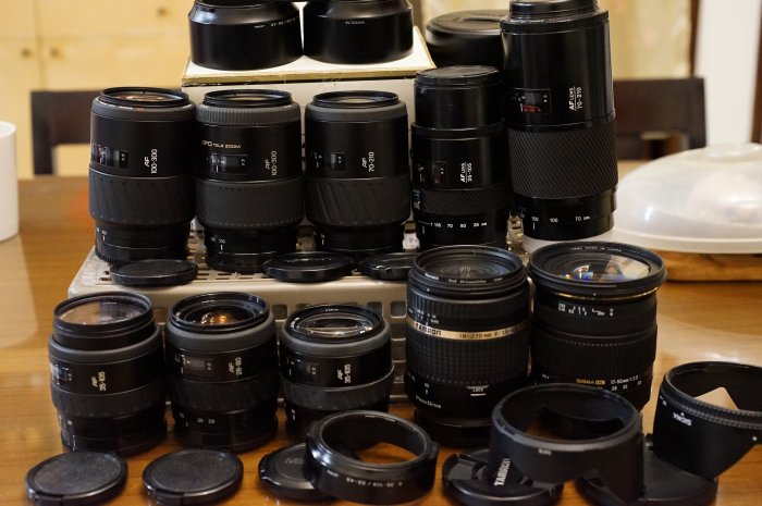 10支 Minolta AF 100-300mm,70-210mm 35-105mm 28-80mm及 Tamron18